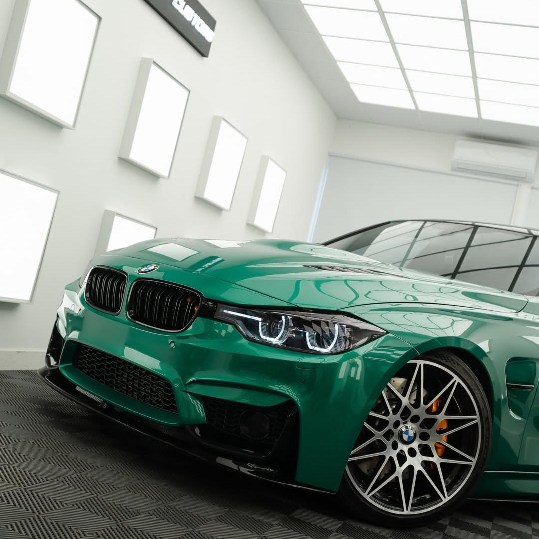 Gloss Metallic Isle Of Man Green Car Vinyl Wrap review 1