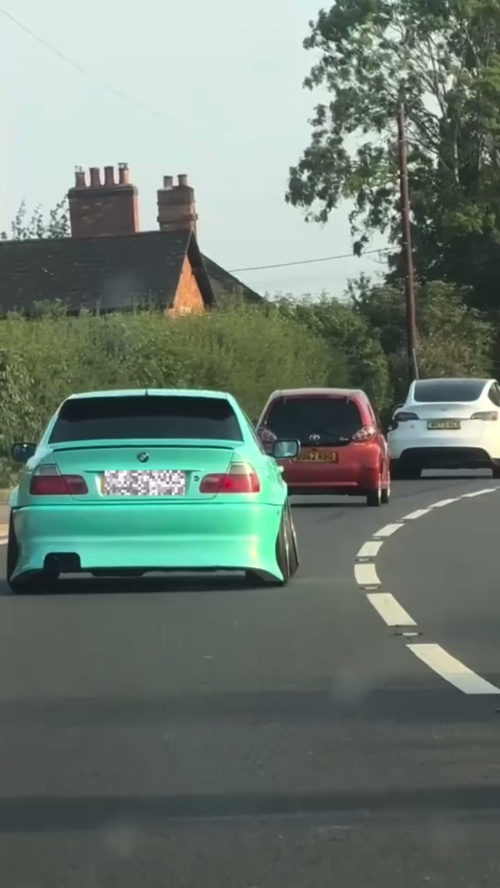 Gloss Racing Tiffany Blue Car Vinyl Wrap PET  reviewed by