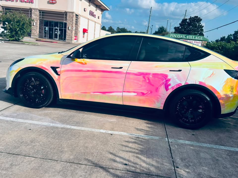 Gloss Rainbow Chrome Holographic Pink Car Vinyl Wrap review 1