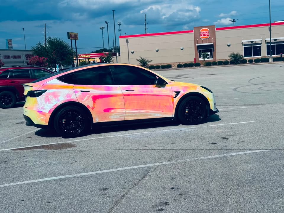 Gloss Rainbow Chrome Holographic Pink Car Vinyl Wrap review 3