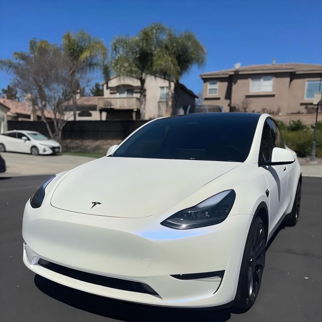 Matte Metallic Chameleon Blue White Pearlescent Car Vinyl Wrap review sasasa 01