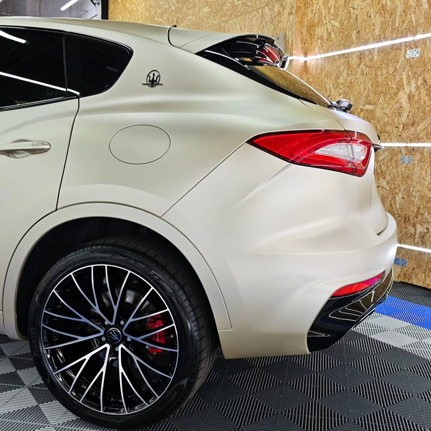 Matte Satin Metallic Champagne Gold Car Wrap PET  review 2