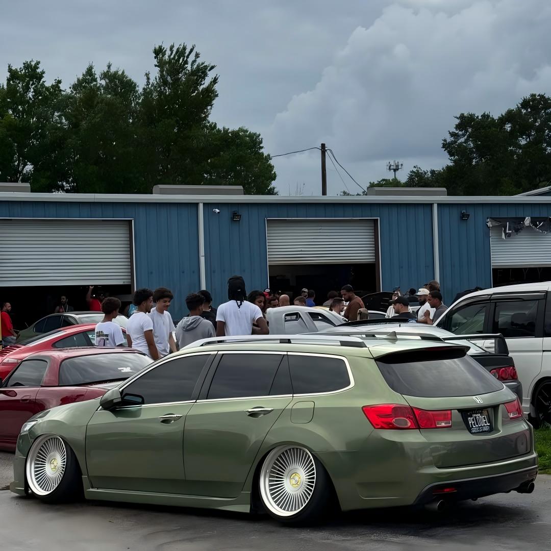 Gloss Metallic Olive Green Car Vinyl Wrap PET review 0