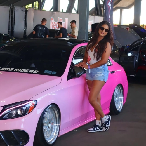 ALUKOVINYL Light Pink to Dark Pink Gradient Custom Car Wraps reviewed by