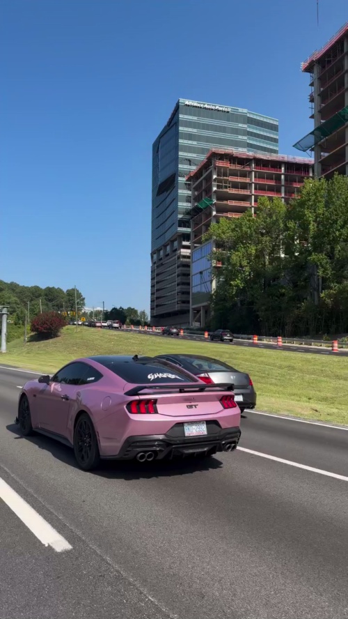 Gloss Metallic Passion Pink Car Vinyl Wrap PET reviewed by