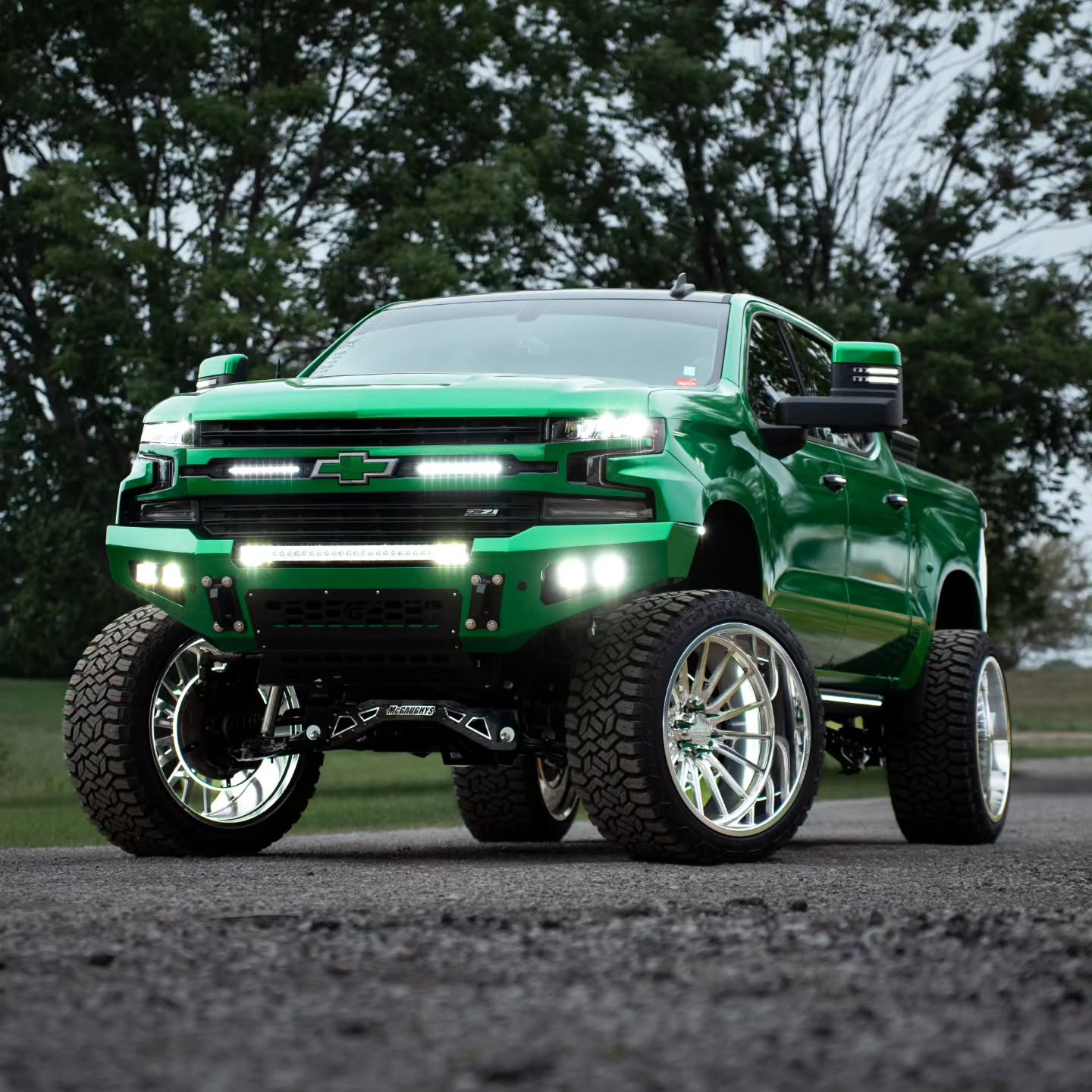 Gloss Metallic Diamond Lizard Green Car Vinyl Wrap review 0