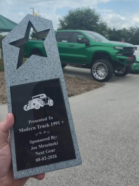 Gloss Metallic Diamond Lizard Green Car Vinyl Wrap review 3