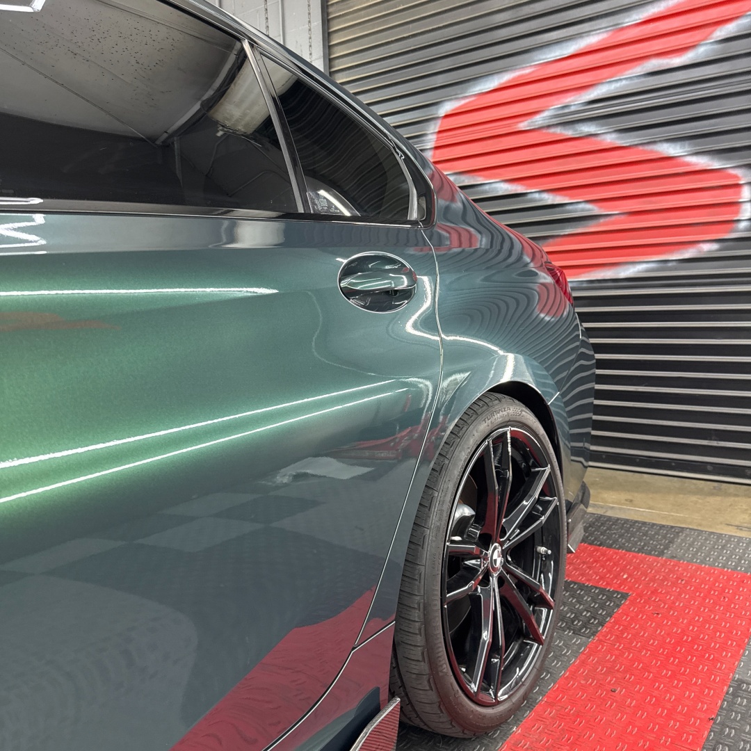Gloss Metallic Oak Green Car Vinyl Wrap Porsche PET review 4
