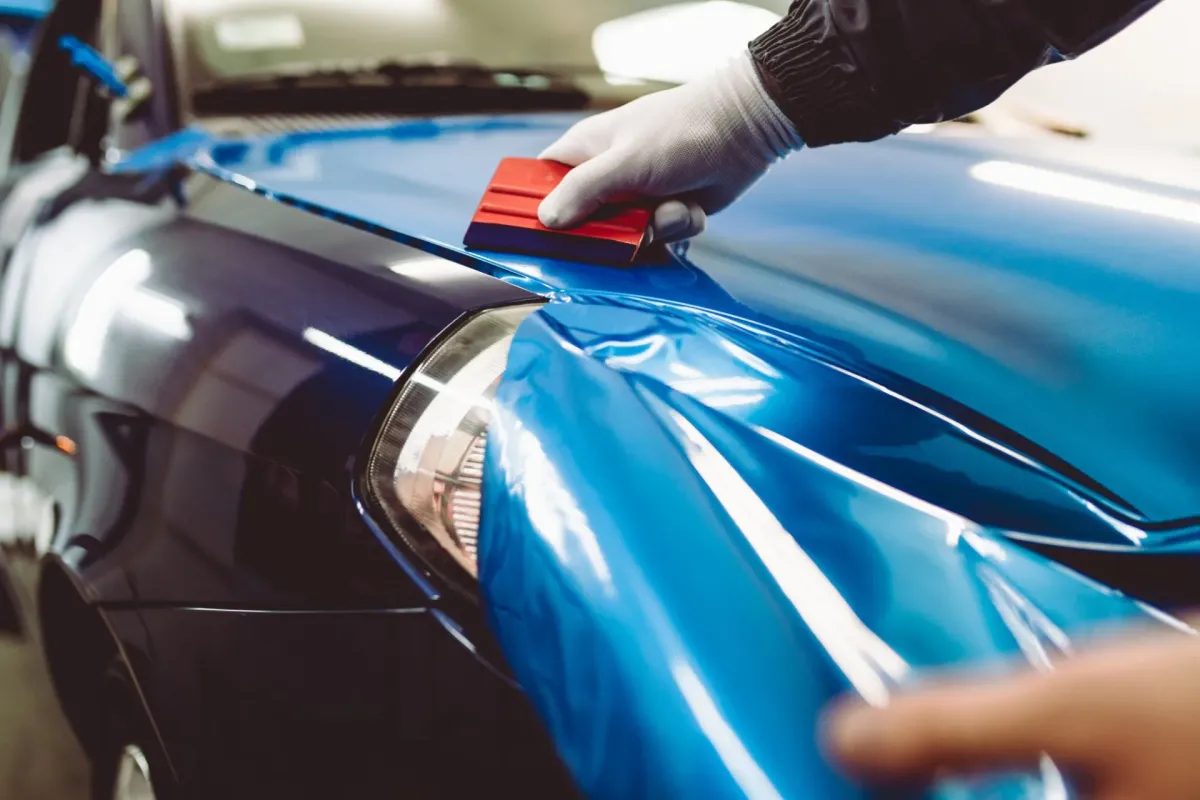Used car body scratches? Don't worry, the vinyl wrap will solve it!