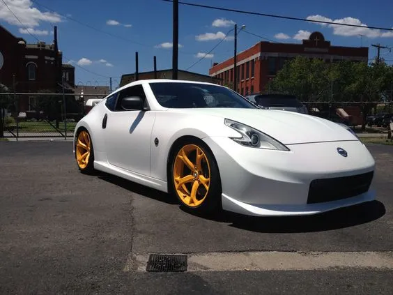 The Allure of White Car Wraps: A Stylish Choice for the Road