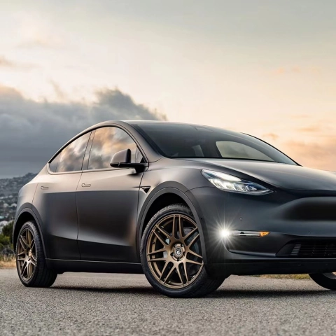 Unveiling the Allure of Gloss Black Vinyl Car Wraps