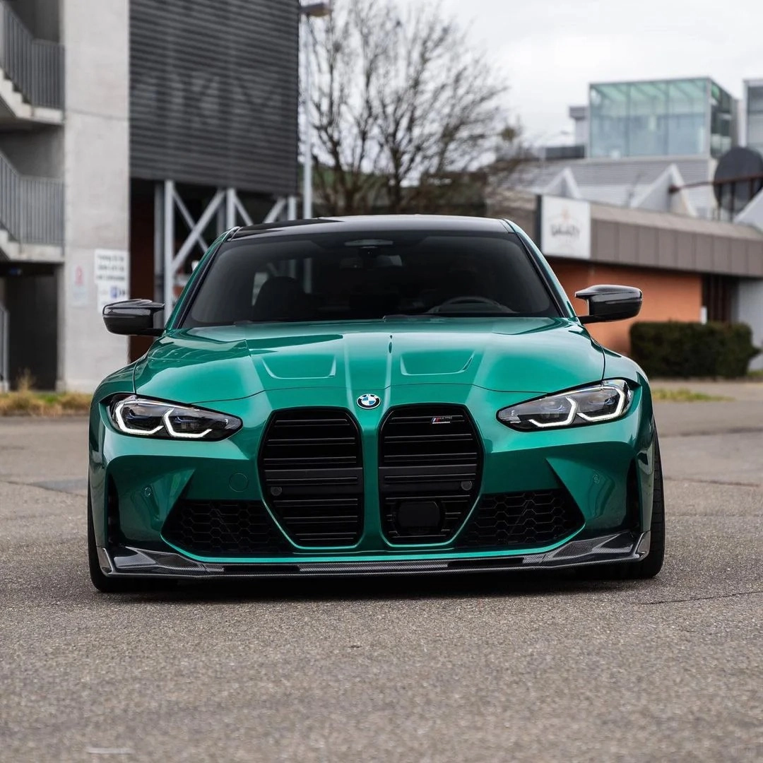 Unveiling the Allure: Gloss Metallic Isle Green Car Vinyl Wrap