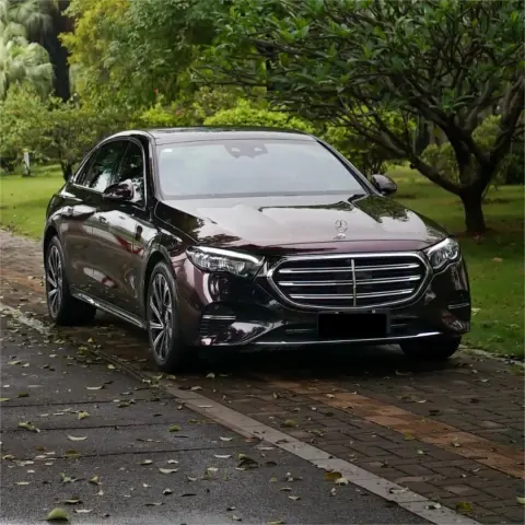 Unveiling the Stunning Colors of Gloss Diamond Chameleon Black Red Vinyl Wrap