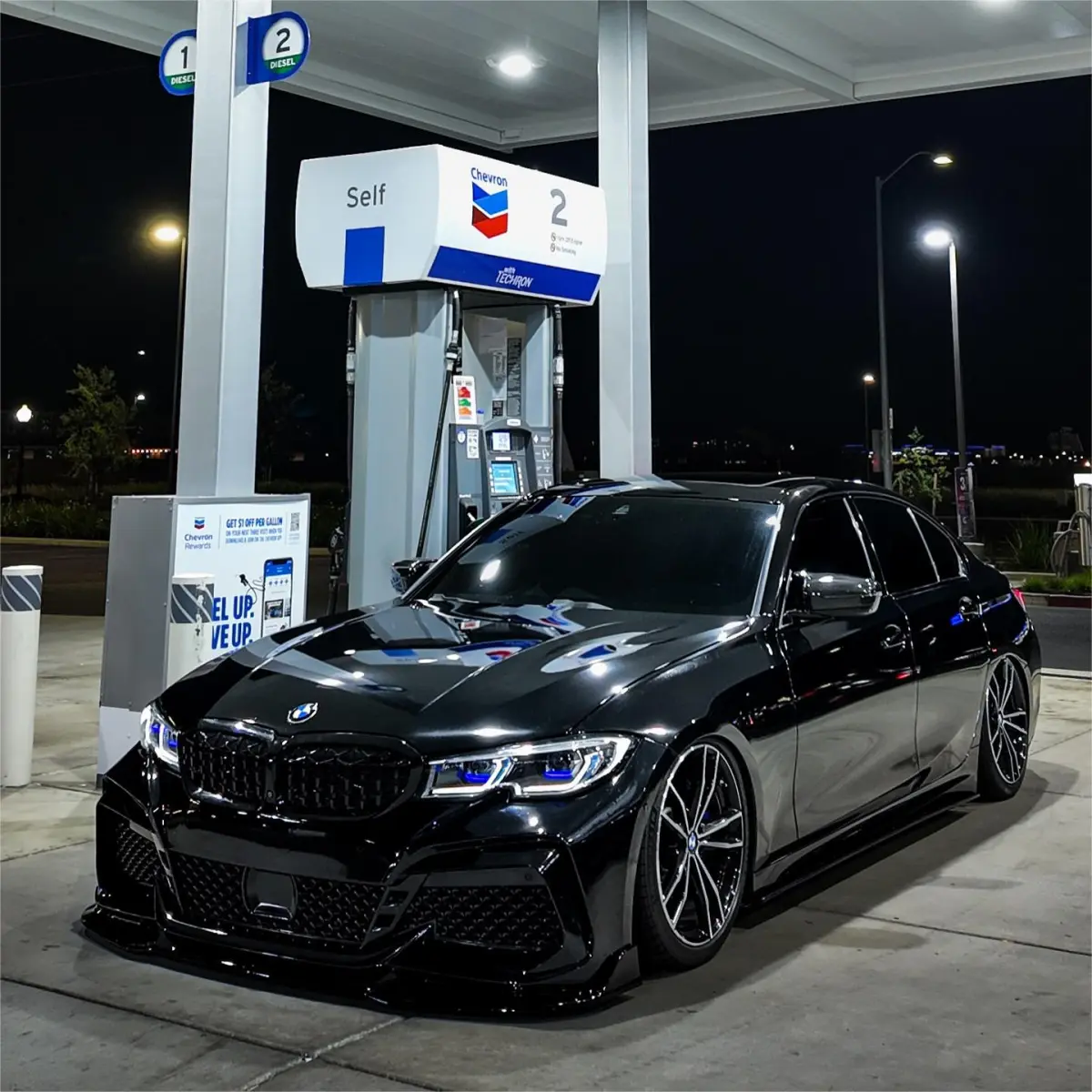 Unveiling the Timeless Elegance of Gloss Piano Black Car Vinyl Wrap