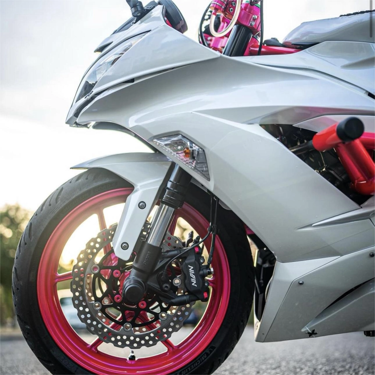 Gloss Metallic Chameleon Blue White Car Vinyl Wrap