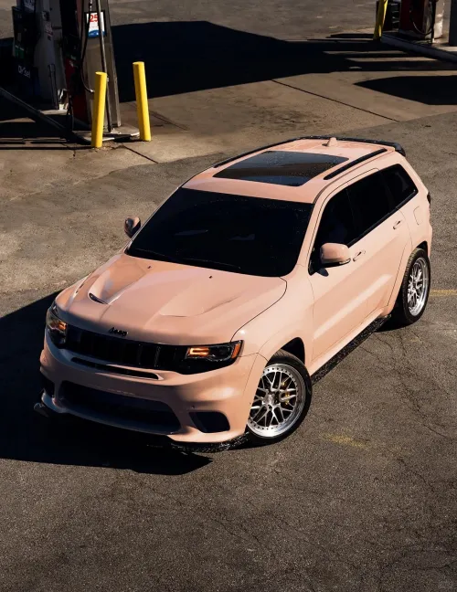 Transform Your Jeep Grand Cherokee with Stunning Car Wraps