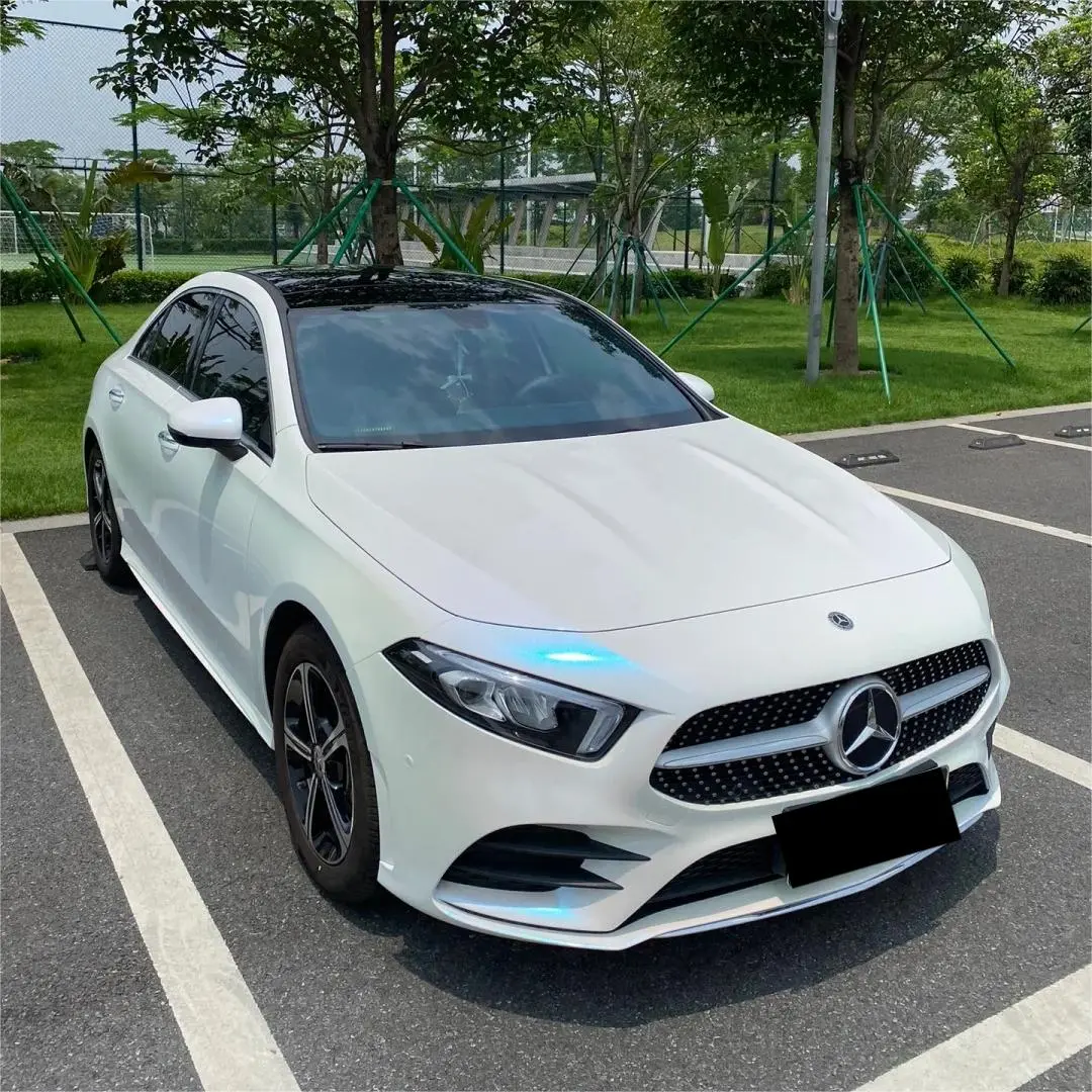 Gloss Metallic Chameleon Diamond Blue White Car Vinyl Wrap: A Tribute to the Olympic Spirit 🏅✨