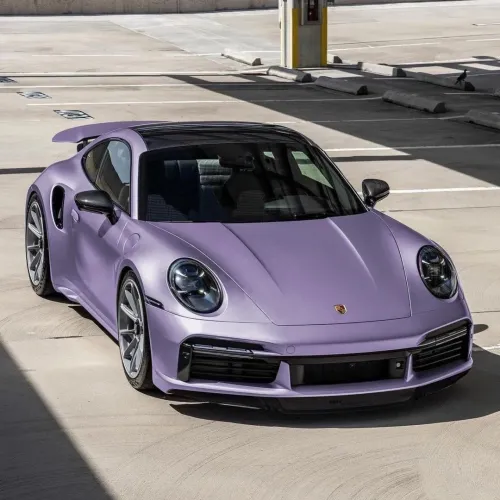 Discovering Gloss Liquid Victoria Purple Car Wrap