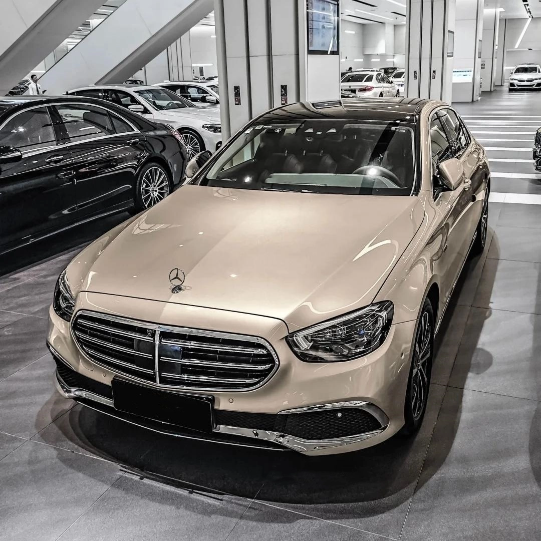 Elevate Your Ride with Gloss Metallic Champagne Gold PET Car Vinyl Wrap