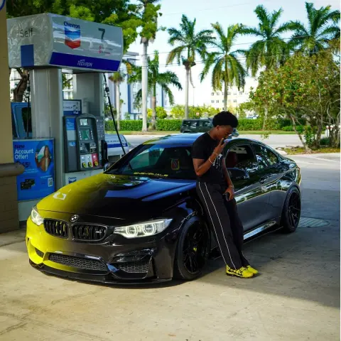 How to Design & Install Custom Car Wraps – A Complete Guide