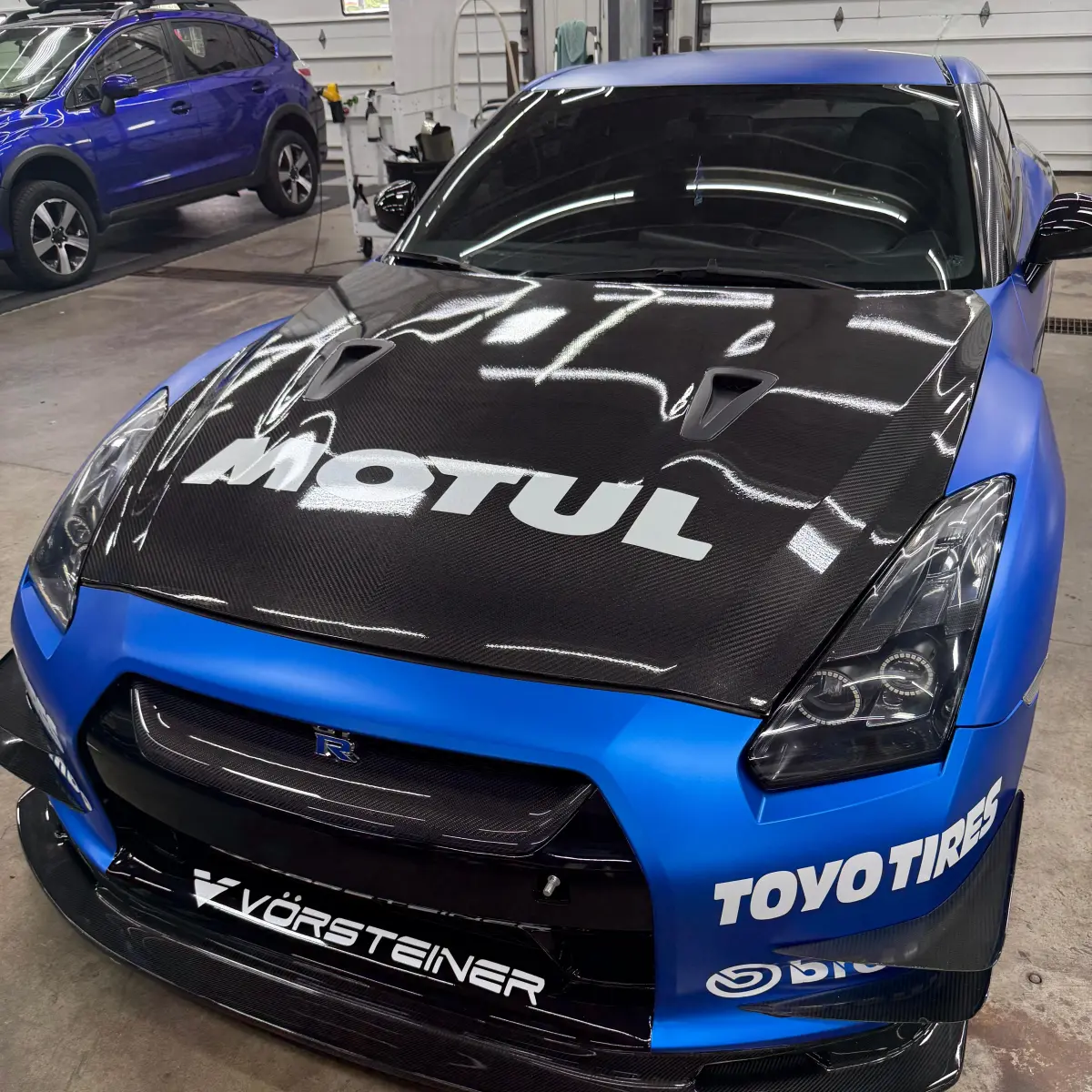 6D Gloss Carbon Fiber Black Car Wrap: Ultimate Luxury for Your Vehicle