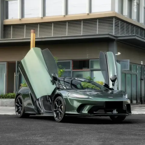 Porsche Oak Green Metallic Wrap: Transforming Your Luxury Vehicle with a Classic Color