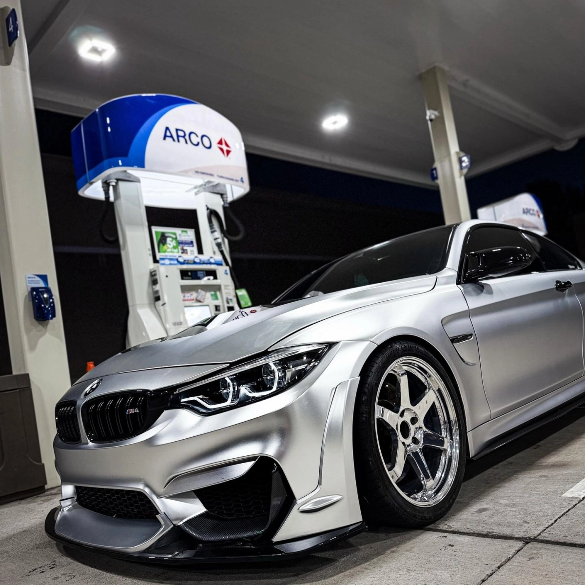 satin chrome silver vinyl wrap