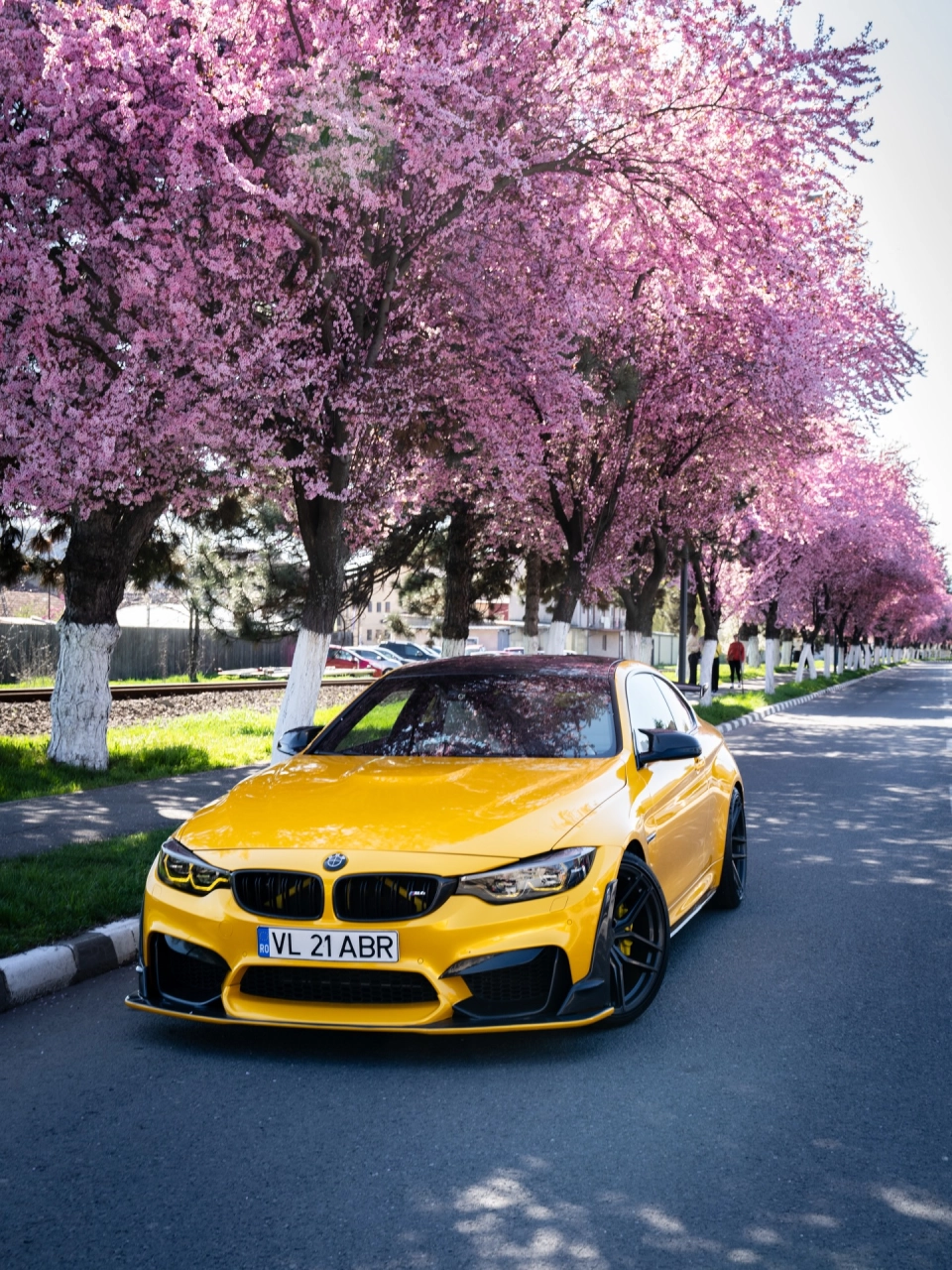 Is Gloss Metallic Golden Yellow Wrap Worth It? An Honest Material Durability Review