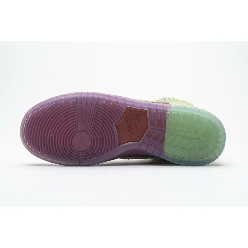Nike SB Dunk High Strawberry Cough CW7093-600