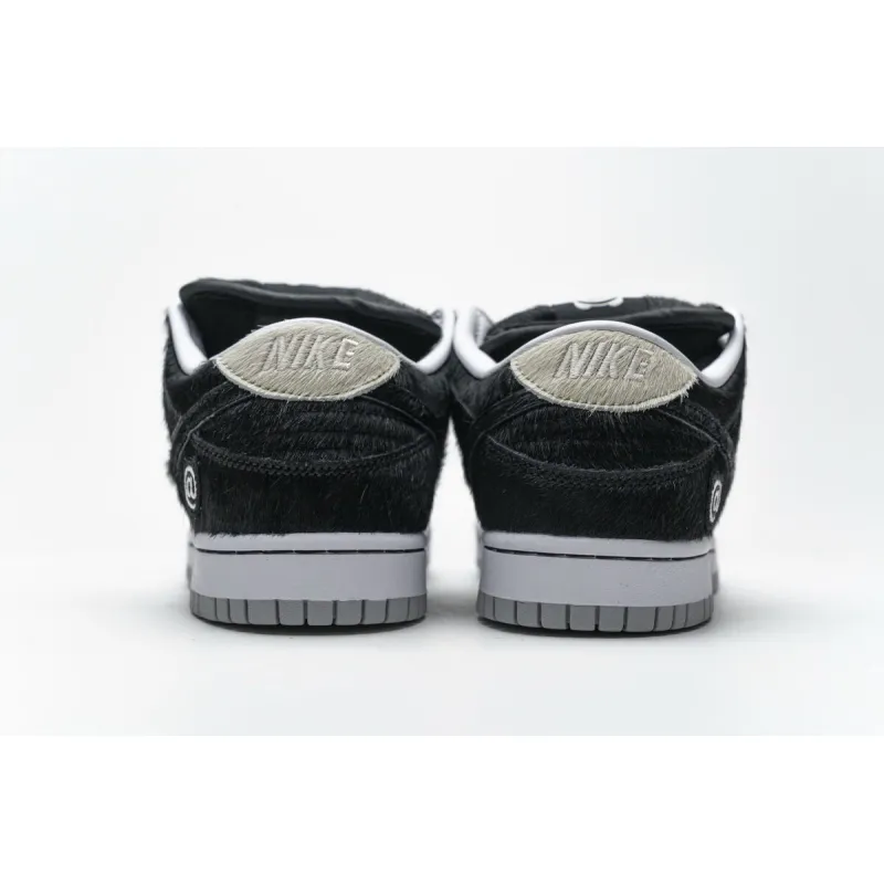 Nike SB Dunk Low Medicom Toy (2020) CZ5127-001