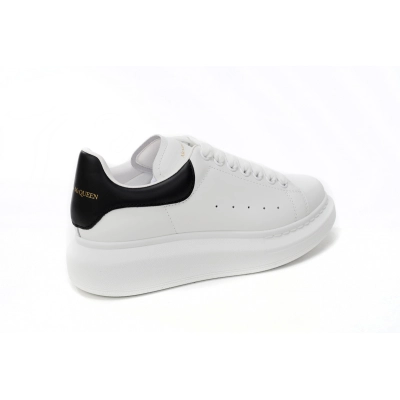Alexander McQueen Sneaker Dlack Skin 02