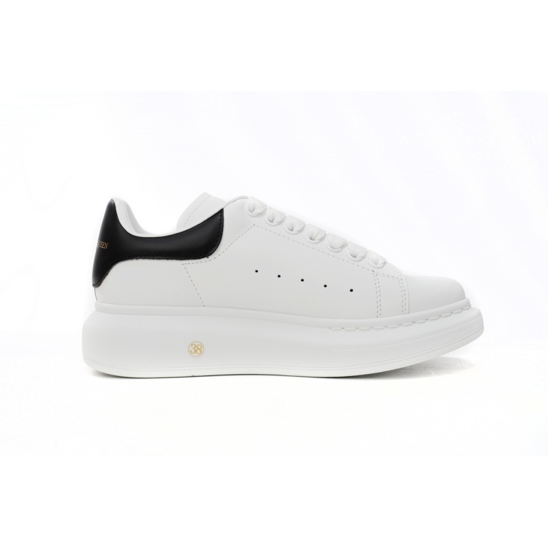 Alexander McQueen Sneaker Dlack Skin