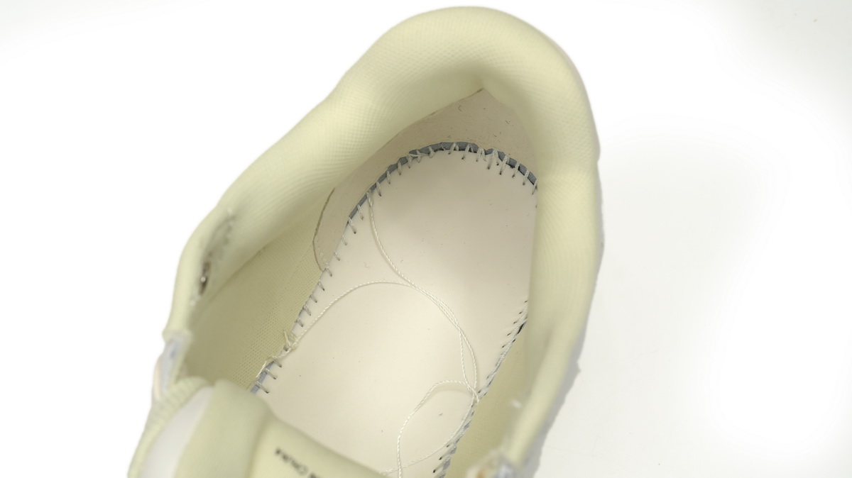 OFF-WHITE Out Of White Black Hook OMIA189S 21LEA003 0110