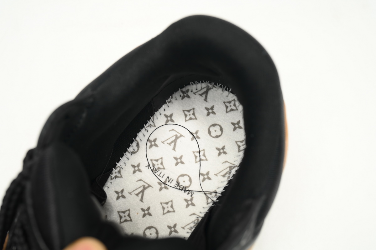 Louis Vuitton Black White Button Brown 1AB8SZ