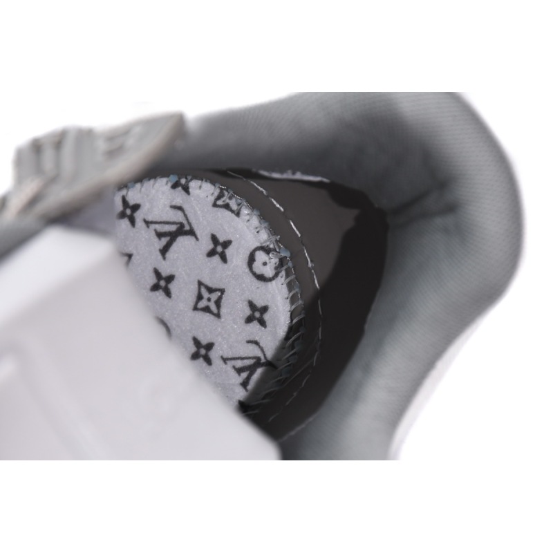 Louis Vuitton Trainer Grey White VL1210
