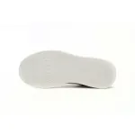 GUCCI Chunky B white 670408 1XL10 9014
