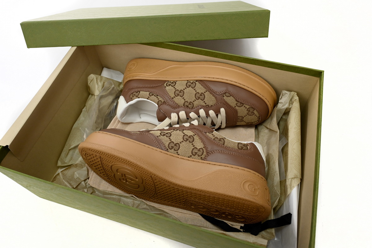 GUCCI Chunky B Brown 676092 UPG20 2866