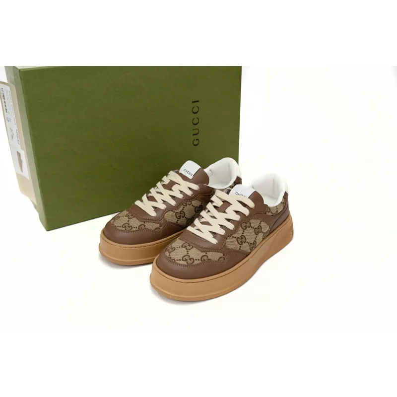 GUCCI Chunky B Brown 676092 UPG20 2866