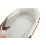 GUCCI Chunky B Brown 676092 UPG20 2866