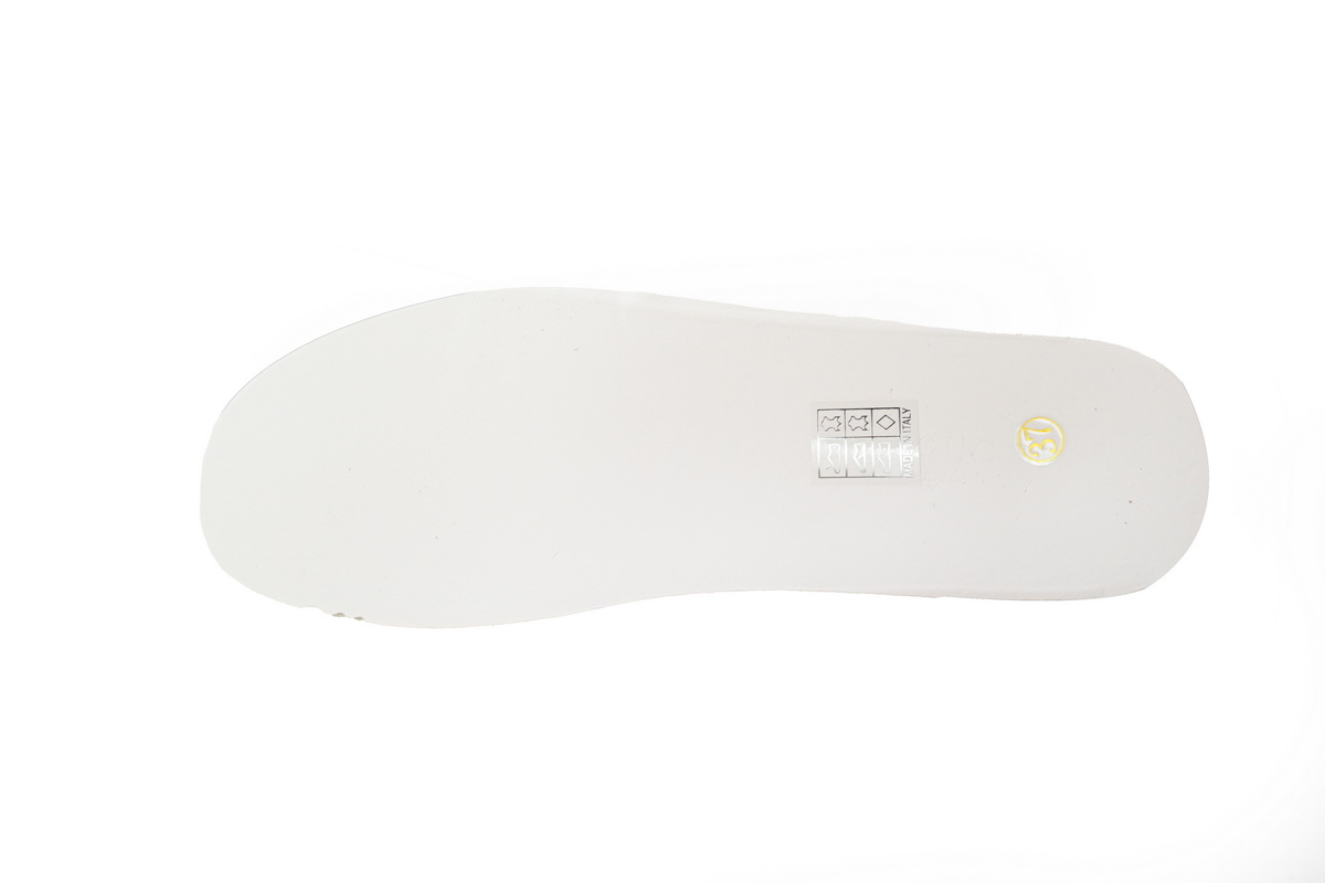 GUCCI Chunky B Brown 676092 UPG20 2866