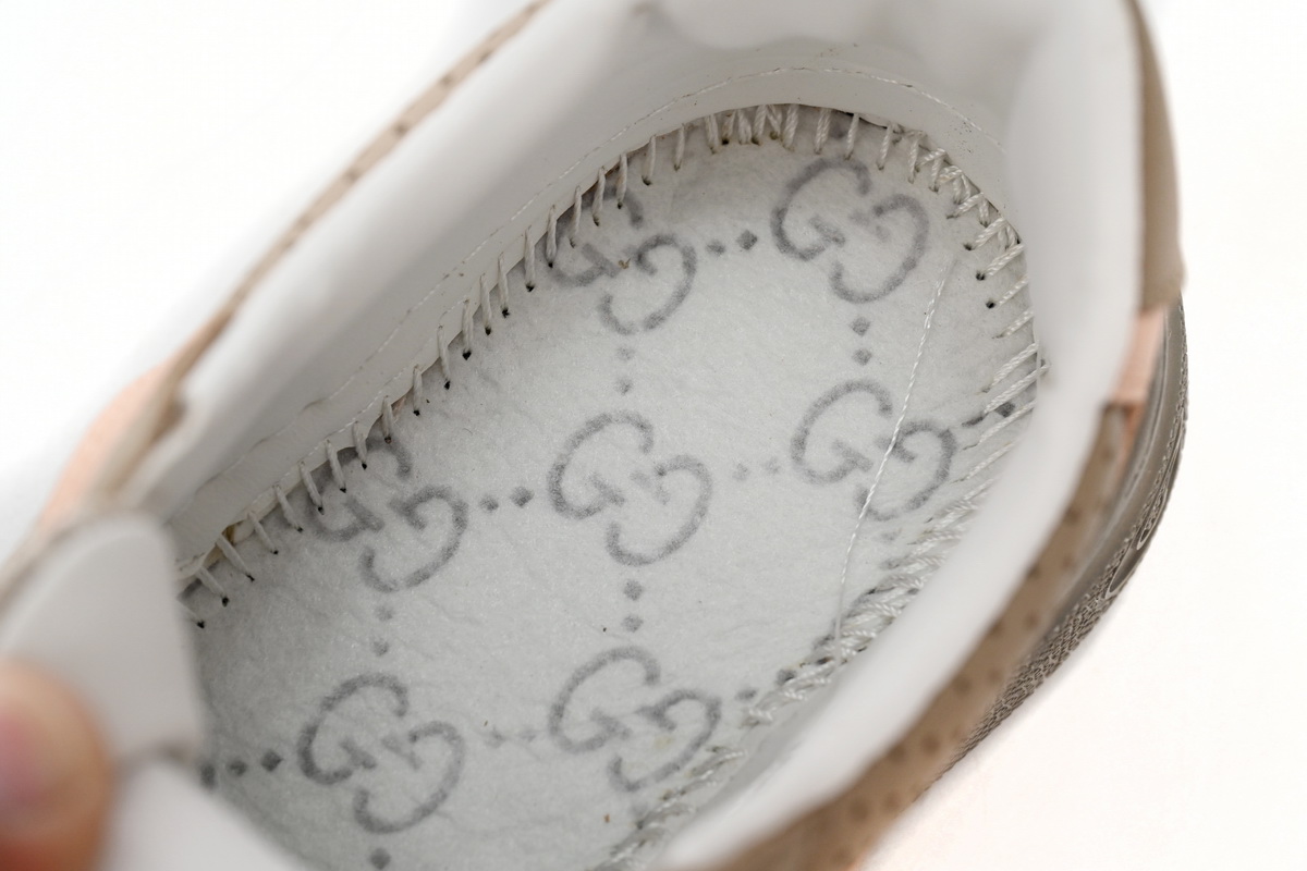 GUCCI Chunky B Wheat Pink 700775 UPG90 9595