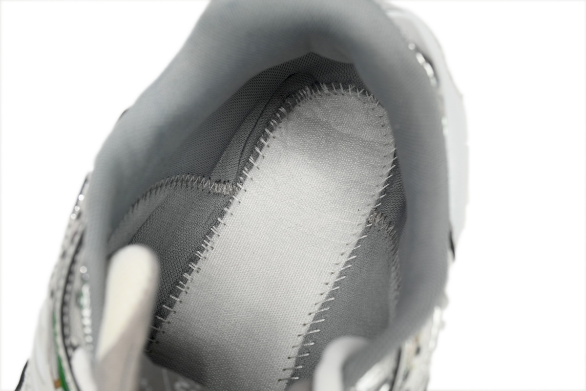 Bottega Veneta Orbit Silver