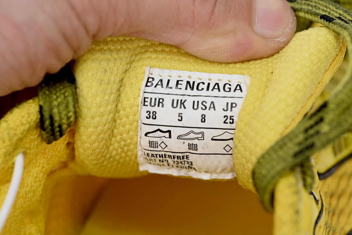 Balenciaga Black Yellow 734733 W3XL2 7010