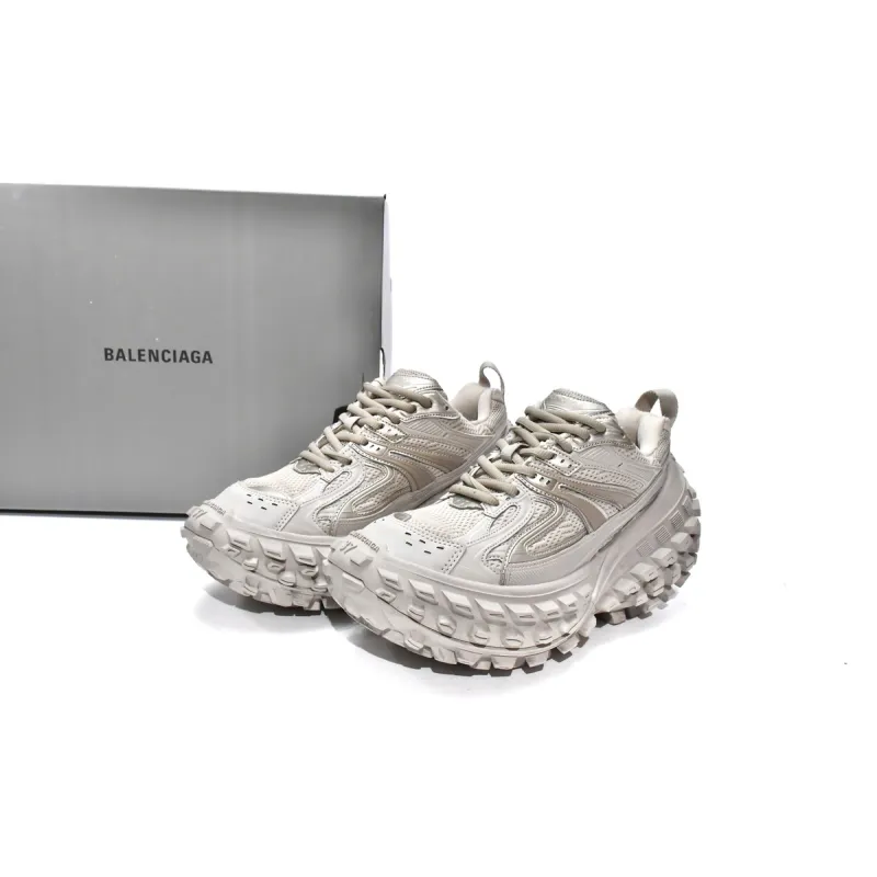 Balenciaga Defender Beige 685611 W2RA6 9700