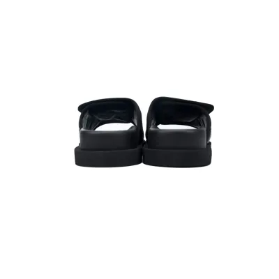 LOUIS VUITTON Miami black flower 02
