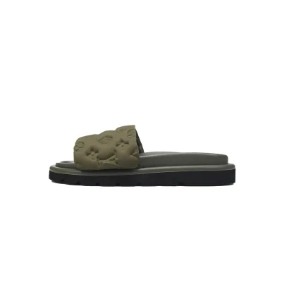 LOUIS VUITTON Pool Pillow Comfort green 01