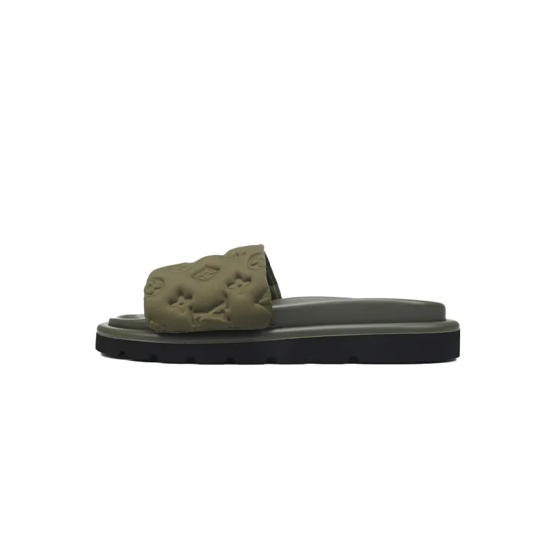 LOUIS VUITTON Pool Pillow Comfort green