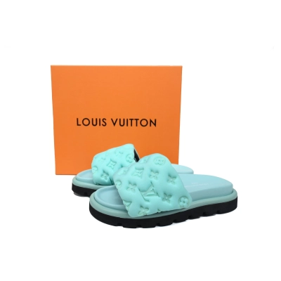 LOUIS VUITTON Pool Pillow Comfort light blue 02