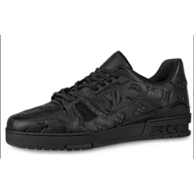 Louis Vuitton Trainer black leather 01