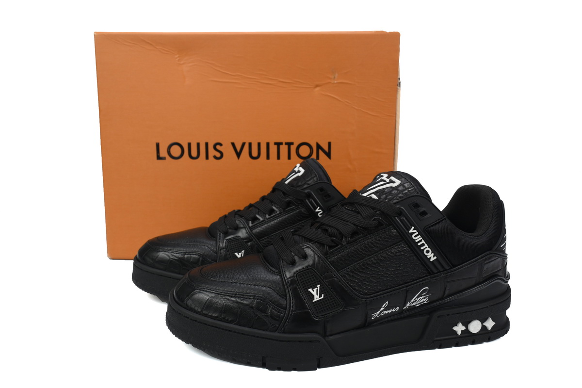 LOUIS VUITTON Trainer crocodile skin black
